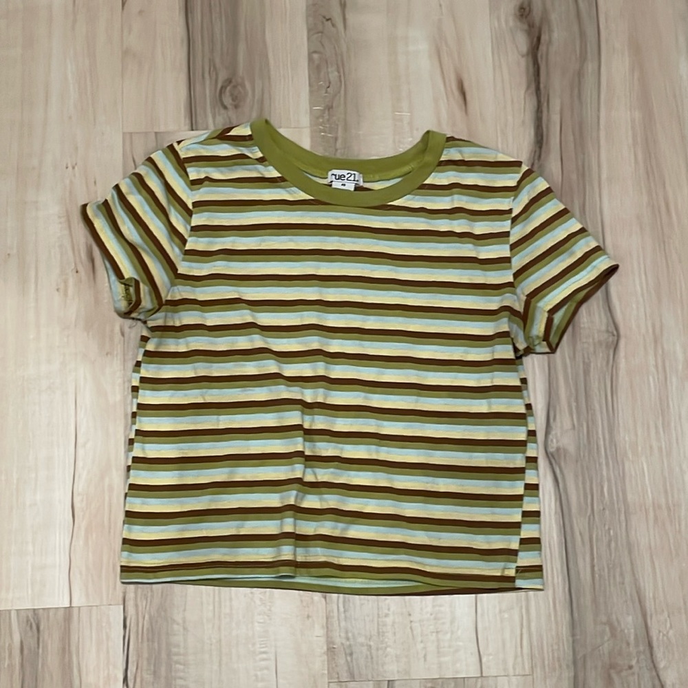 Rue 21 crop top Size XS